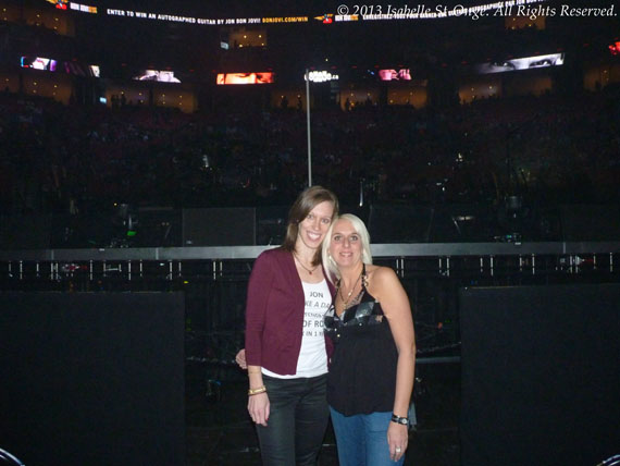 Marie-Hélène Cyr and Sandra - Bon Jovi show at the Bell Centre, Quebec, Canada (November 8, 2013)